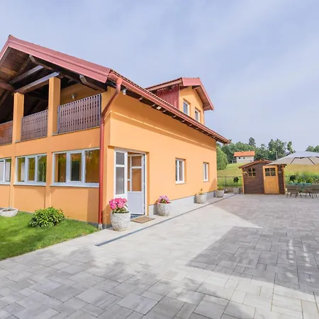 Chalet Mountain House 